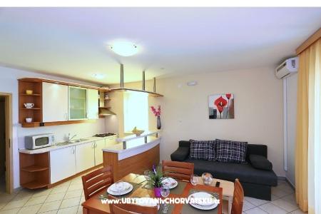 Apartmaji Villa San Marino foto 2