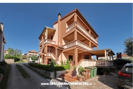 Apartmaji Martin Pakoštane Hrvaška