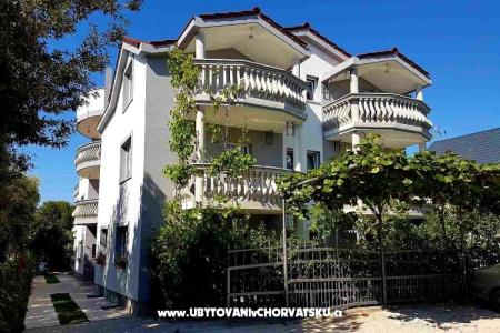 Apartmaji Ivišić Pakoštane Hrvaška