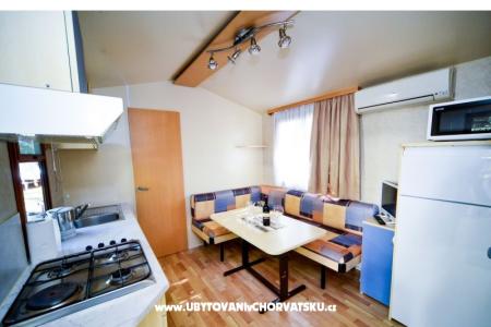 Pakoštane Apartmaji Vulin foto 2