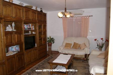 Apartmaji Alicia foto 4