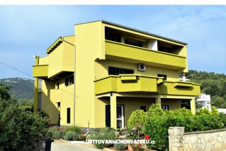 Apartmaji Erna otok Pašman Hrvaška