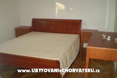 Apartmaji Laura foto 4