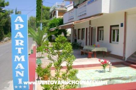 Apartmaji MARIJA-Petrcane foto 4