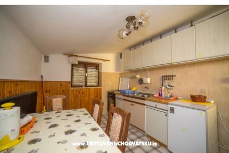Apartmaji Lucijana foto 4