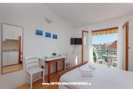 Apartmaji Erceg Podgora Hrvaška