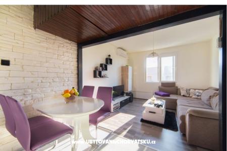 Apartmaji Fluctus TA foto 3