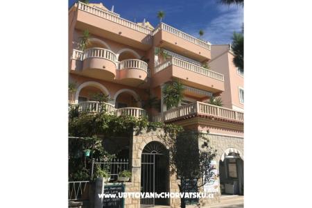 Apartmaji Villa Spomenka foto 4
