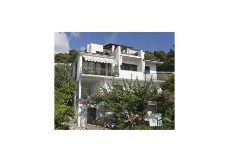 Apartmaji Mira Podgora Hrvaška