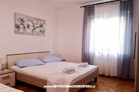Apartmaji Mrsic Podgora  foto 2