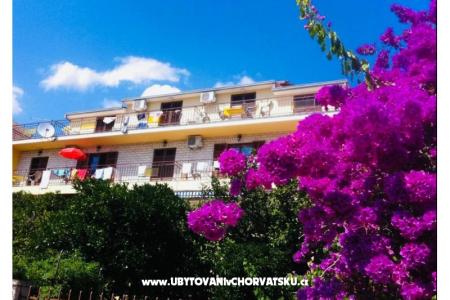 Apartmaji Slaven Podgora Hrvaška