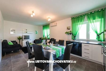 Apartmaji Aljinovic foto 2