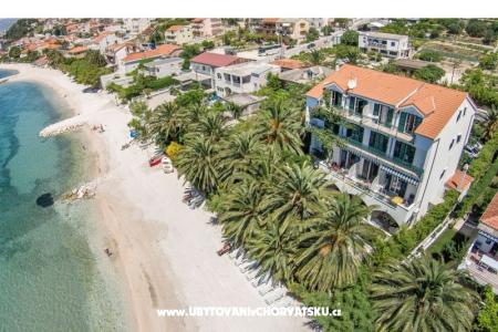 Apartmaji Palme Podstrana Hrvaška