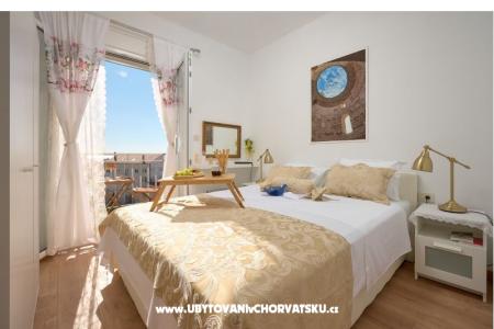 Apartmaji Sita Podstrana Hrvaška