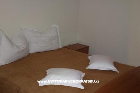 Apartmaji Villa Anna foto 3