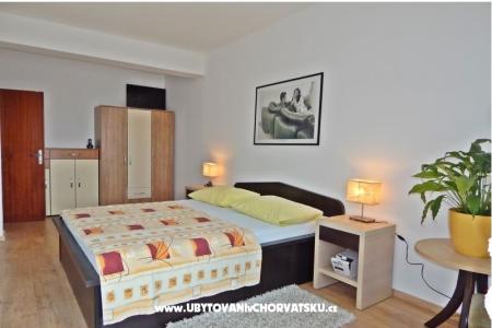 Apartma Gloria Podstrana foto 4