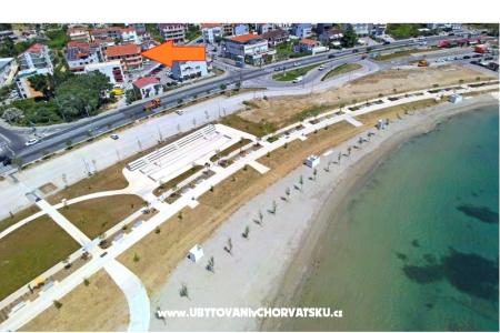 Apartmaji Orange Hiša Podstrana Hrvaška