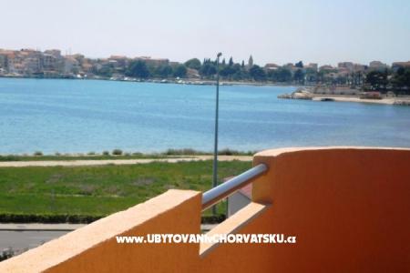 Apartmaji Orange Hiša foto 3