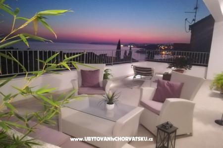 Holiday villa LUX Podstrana Hrvaška