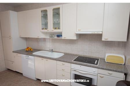 Zara Apartma foto 2