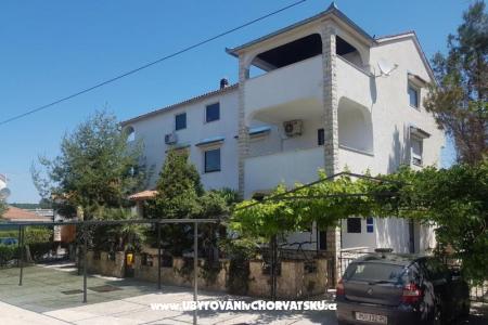 Casa Nostra Poreč Hrvaška