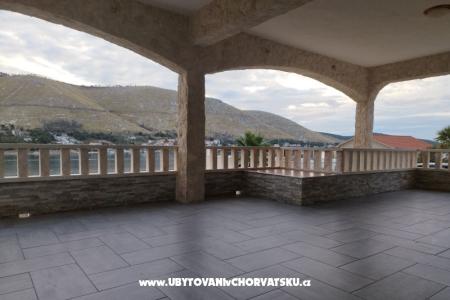 Apartmaji ANTONIA foto 5