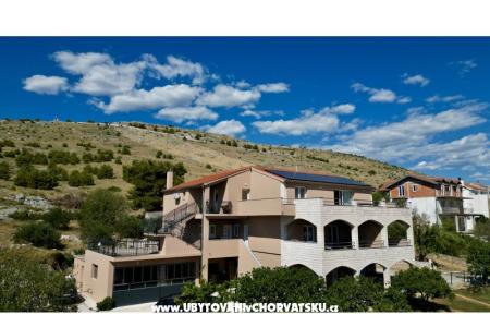 Apartmaji  TOJO Primošten Hrvaška