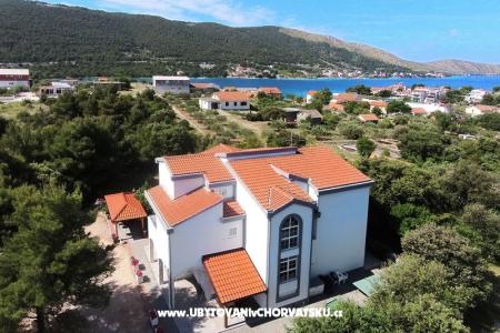 Apartmaji Vesna foto 5