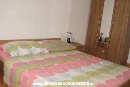 Apartmaji Angelo z bazenom foto 3