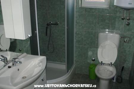 Apartmaji Angelo z bazenom foto 5