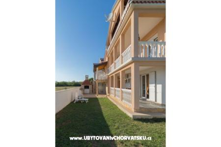 Apartmaji Divino foto 2