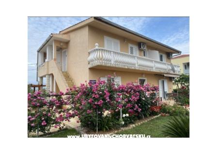 Apartmaji Lolo Privlaka Hrvaška