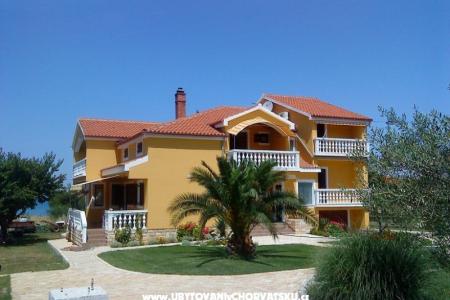 Apartmaji  Providenca Privlaka Hrvaška