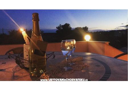Villa Rossa-Lora foto 2