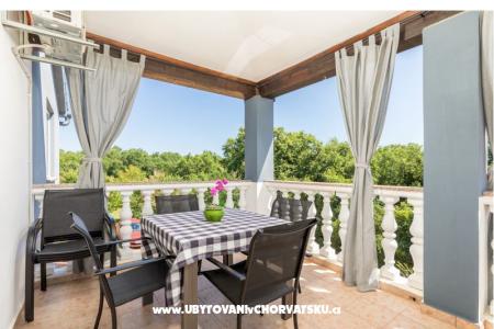 Apartma E&amp;E Pula Hrvaška