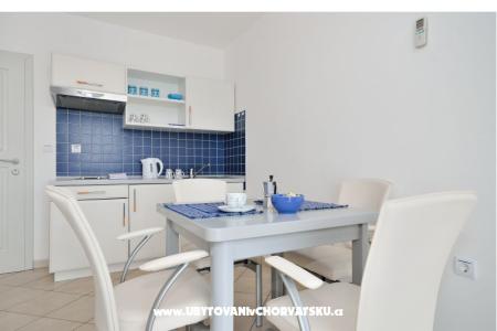 Apartmaji Nautilus foto 4