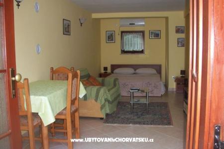 Apartmaji Bešić foto 4