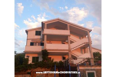 Apartmaji Mira otok Rab Hrvaška