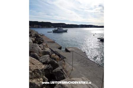 Apartmaji otok Rab foto 4