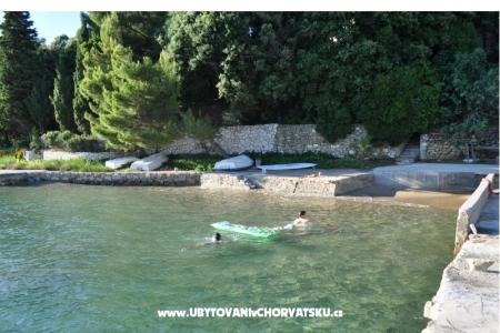 Apartmaji Anamar otok Rab Hrvaška