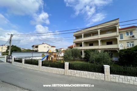 Apartmaji Pičuljan foto 3