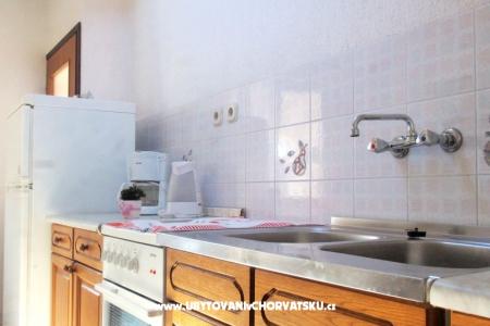 Hiša Ivanić foto 5