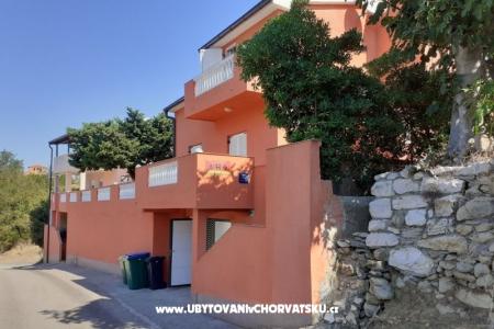 VeAn apartmani otok Rab Hrvaška