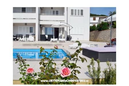 Villa Marija with Pool otok Rab Hrvaška