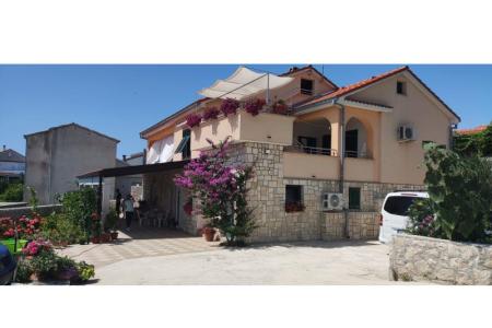 Apartma Lemi Ražanac Hrvaška