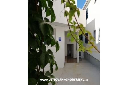 Apartmaji Kožul Ražanac Hrvaška