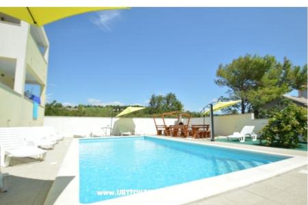 Home or Apts Miočić without owner – Ražanac Hrvaška