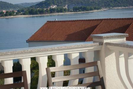 Apartmaji 4dolphins Rogoznica Hrvaška