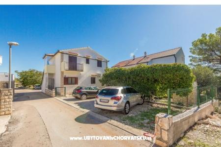 Apartmaji Anna foto 2