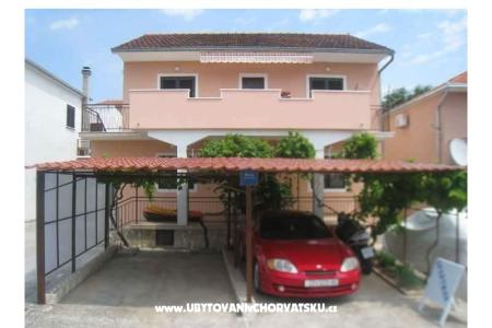 Apartmaji Diana Rogoznica Hrvaška
